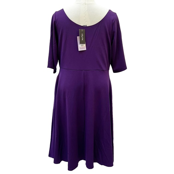 NWT City Chic Fit and Flare Dress Petunia Purple Women's Size 20 - Picture 2 of 5